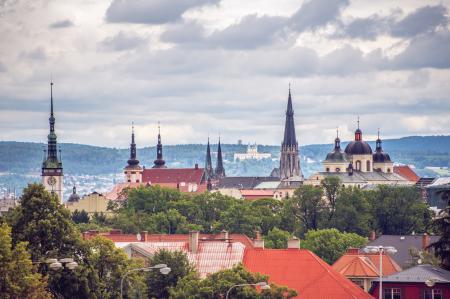 Reality Olomouc: Rst cen byt se zastavil, chyb stavebn pozemky